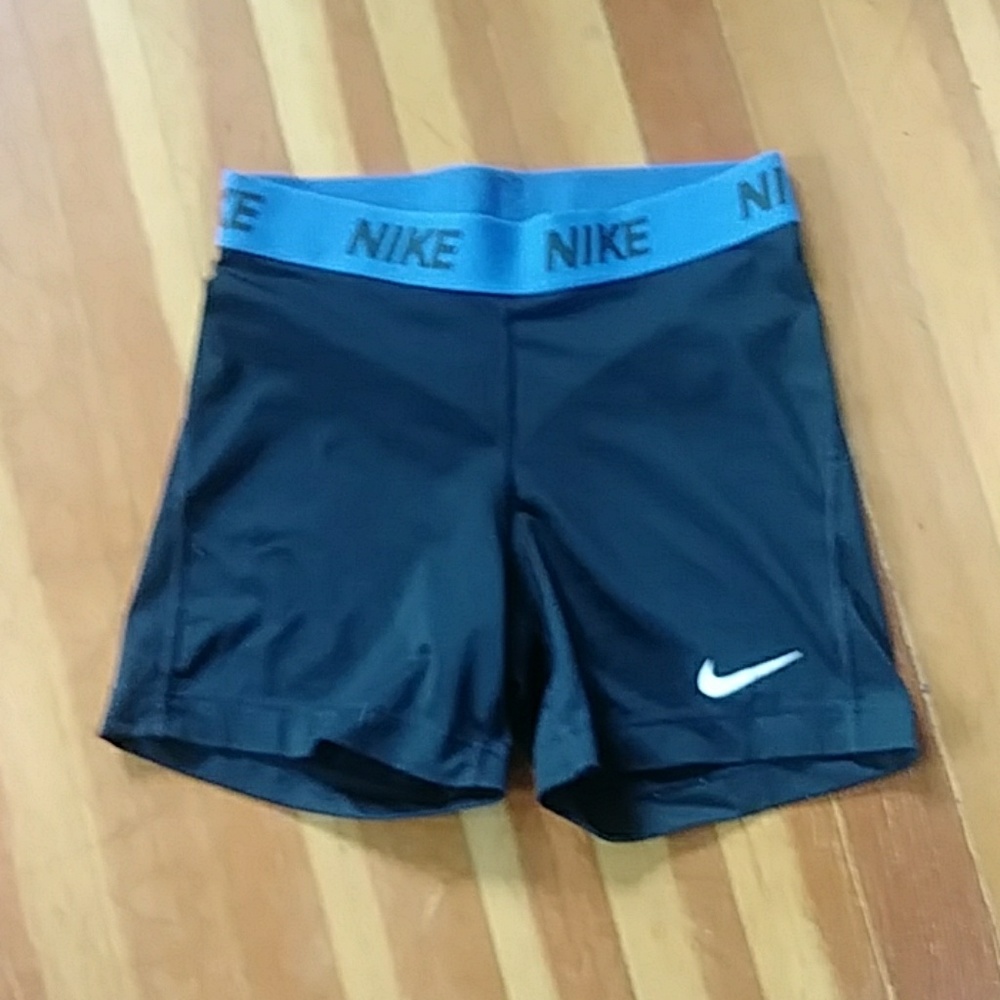 NIKE-Spandex Shorts